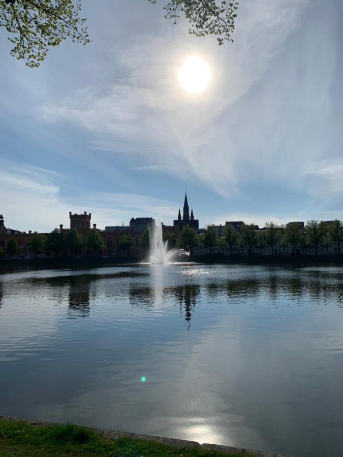 Zimmer Im Ug Direkt In Der Innenstadt, Centrum Schwerin  Exterior foto